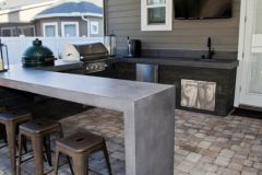 Betonelemente_Betonmoebel_Outdoorkueche09